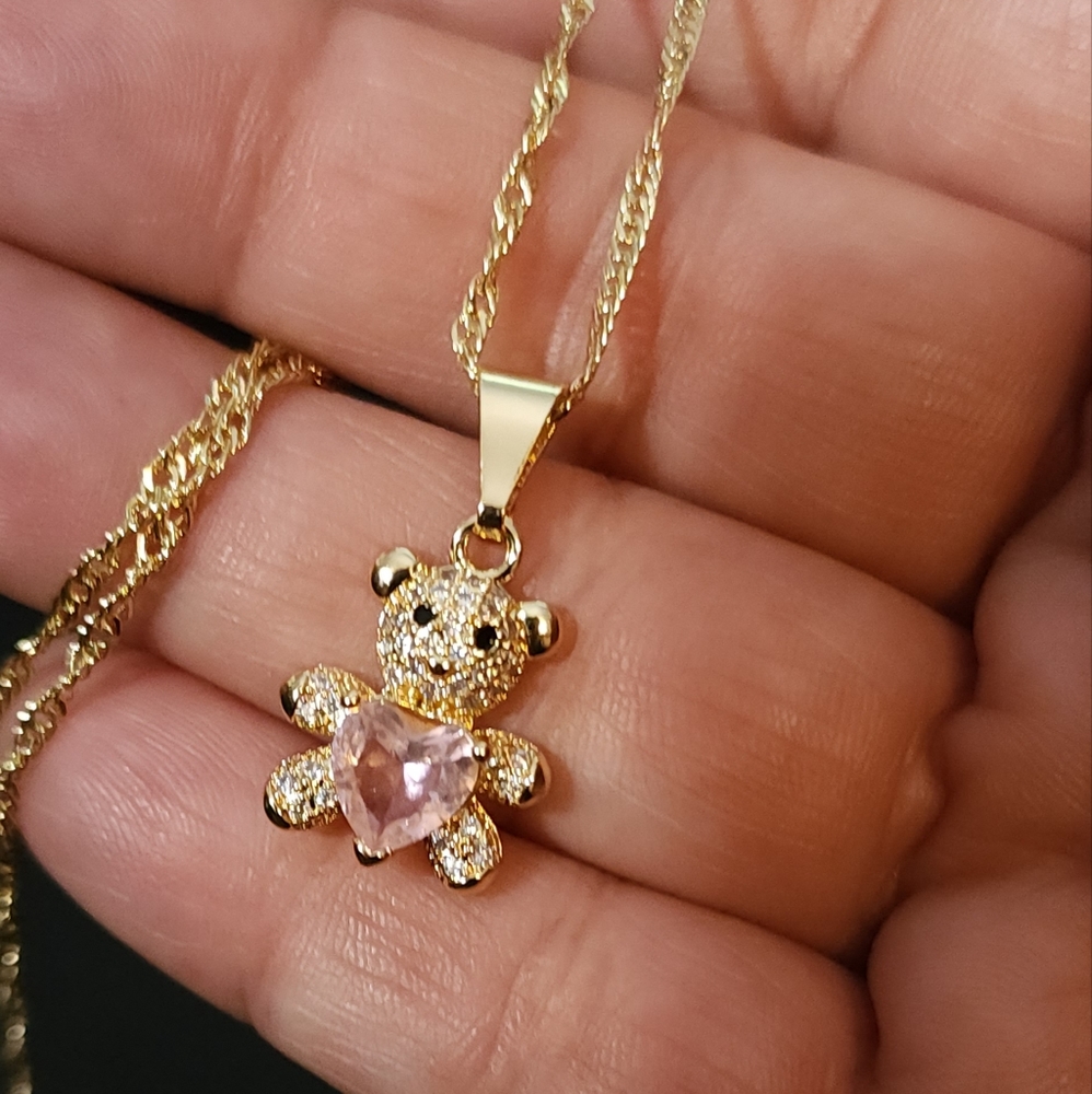 Beautiful 14k Gold Filled Necklace with pendant